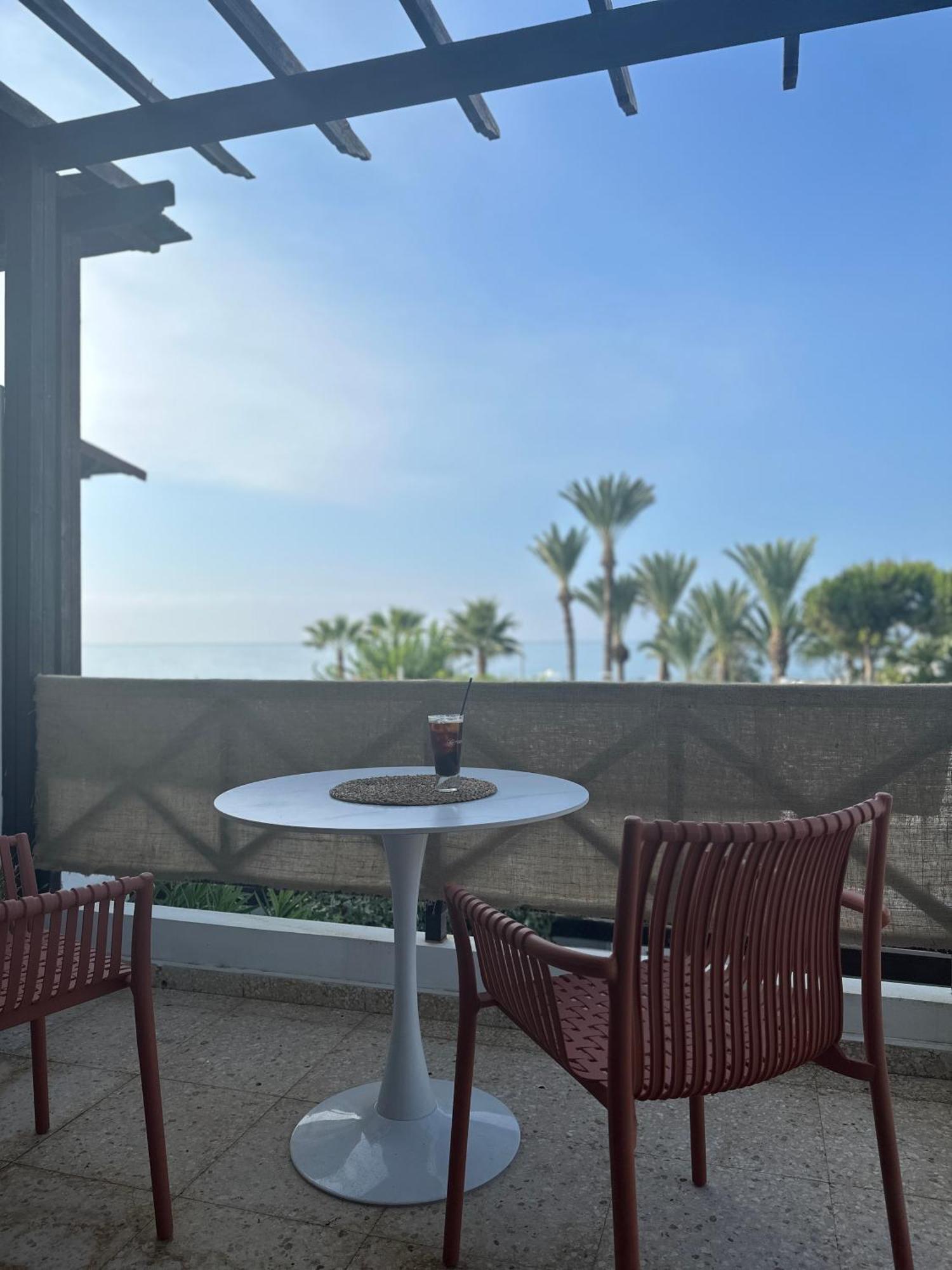 Yialos Village By Cybarco Larnaca Bagian luar foto